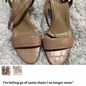 Naturalizer Croc-Embossed Tan Sandals